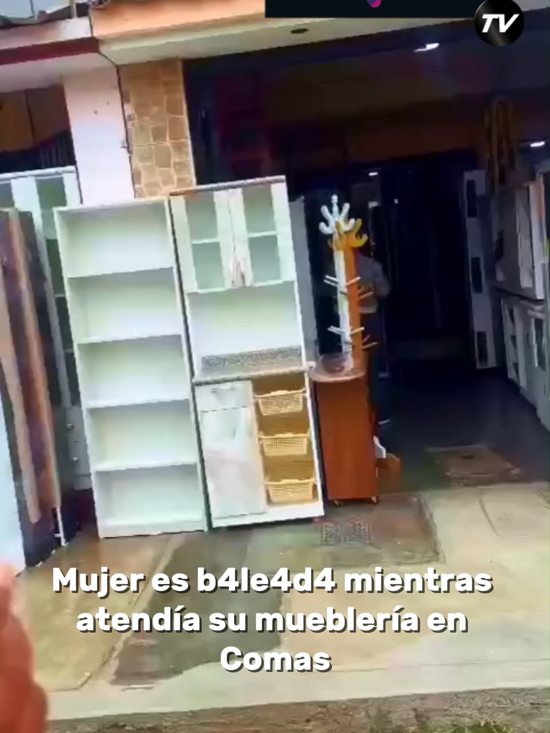 Mujer es baleada mientras atendía su mueblería en Comas
