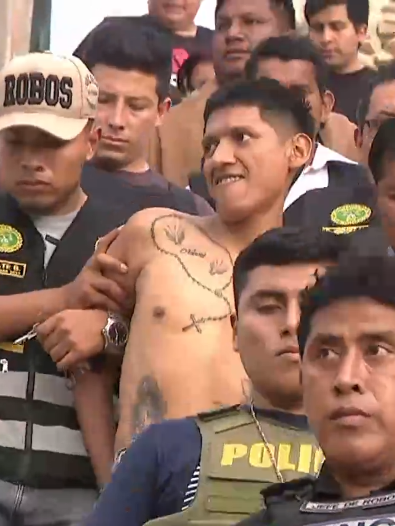 Fueron capturados 14 presuntos integrantes de una banda criminal dedicada a la extorsión de transportistas en Los Olivos; el operativo también se realizó en los penales de Aucallama y Castro Castro